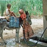 Approvvigionamento d'acqua in Yemen in una foto d'archivio delle Nazioni Unite